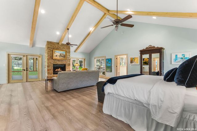 122 WOODLAND RANCH RD, Boerne, TX 78015