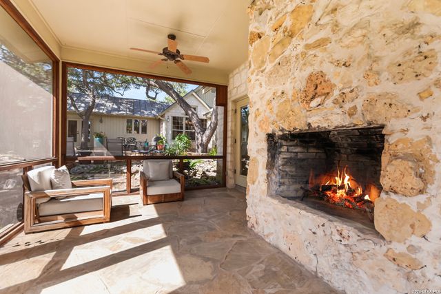 122 WOODLAND RANCH RD, Boerne, TX 78015