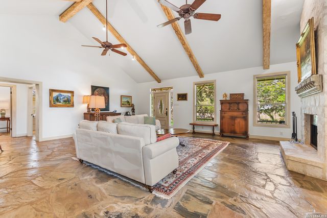 122 WOODLAND RANCH RD, Boerne, TX 78015