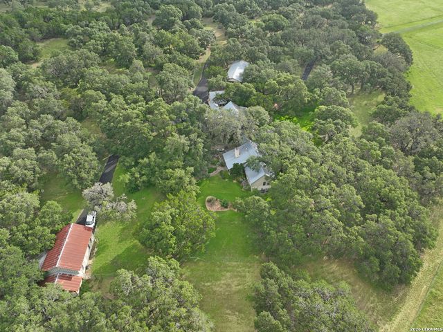122 WOODLAND RANCH RD, Boerne, TX 78015
