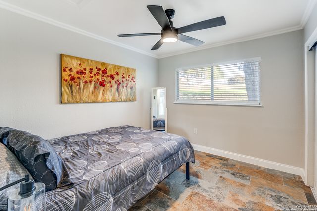 640 Crest Lane, New Braunfels, TX 78130