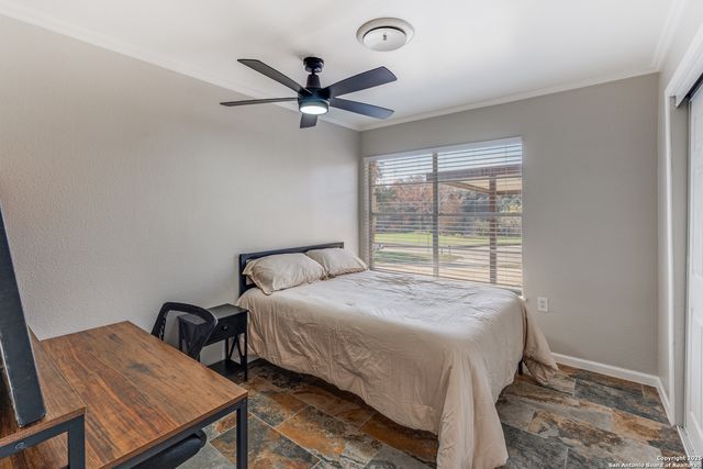 640 Crest Lane, New Braunfels, TX 78130