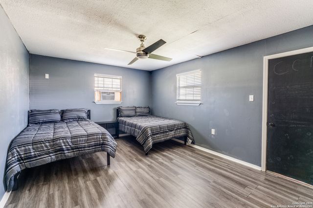 640 Crest Lane, New Braunfels, TX 78130