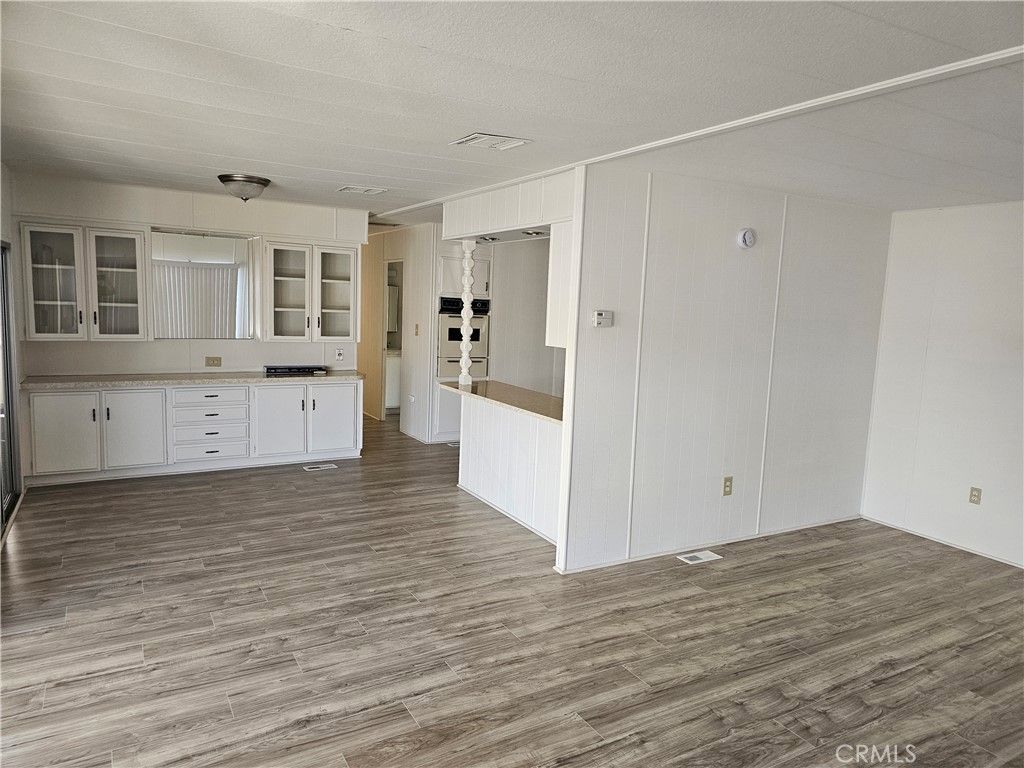 Image 1 of property listing at 260 N Lyon ave 64, Hemet, CA 92543