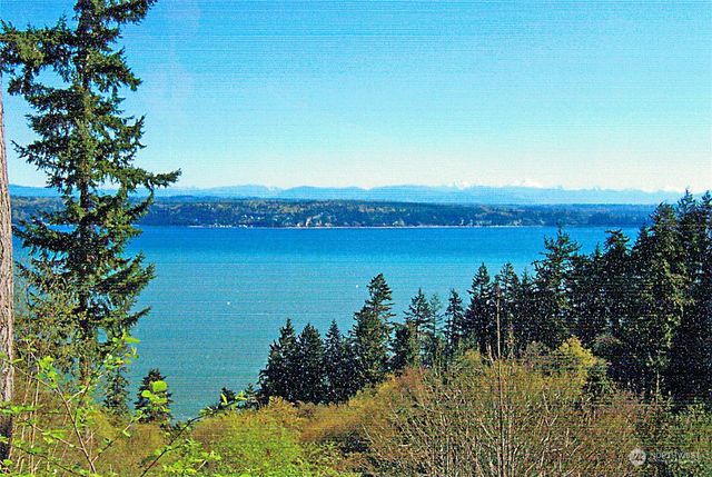 4081 Preserve Drive, Camano Island, WA 98282