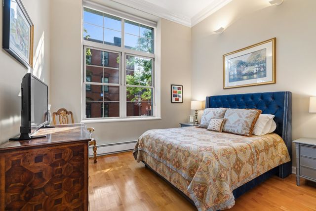 30 Monument Square 207, Boston, MA 02129