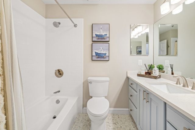 30 Monument Square 207, Boston, MA 02129