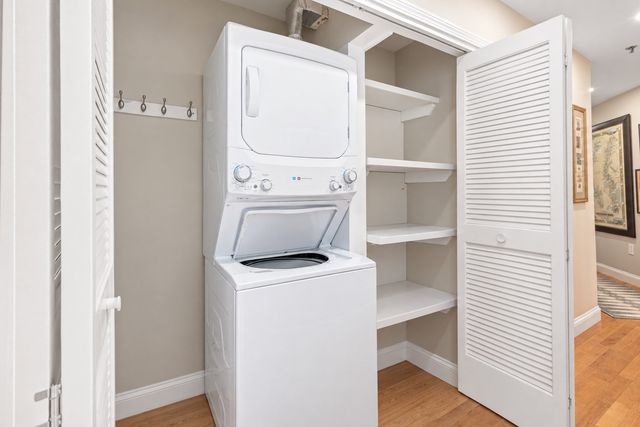 30 Monument Square 207, Boston, MA 02129