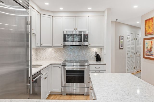 30 Monument Square 207, Boston, MA 02129