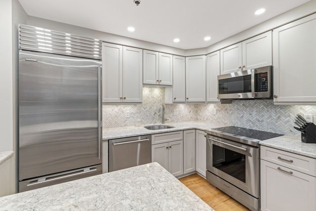 30 Monument Square 207, Boston, MA 02129