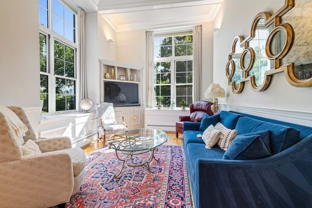 30 Monument Square 207, Boston, MA 02129