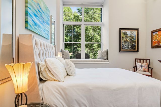 30 Monument Square 207, Boston, MA 02129