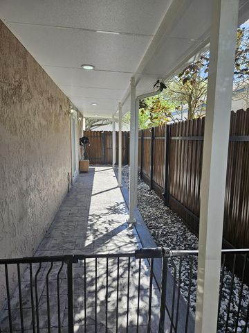 13431 SW 9th Place, Davie, FL 33325