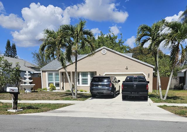 13431 SW 9th Place, Davie, FL 33325