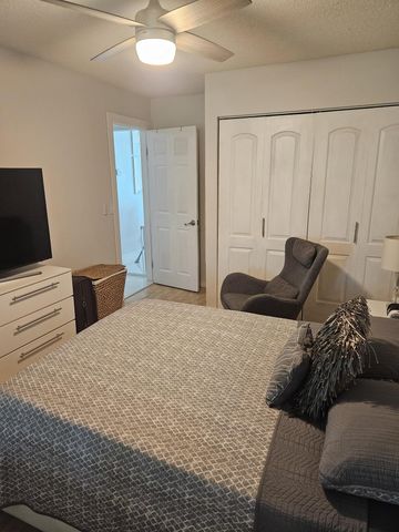 13431 SW 9th Place, Davie, FL 33325