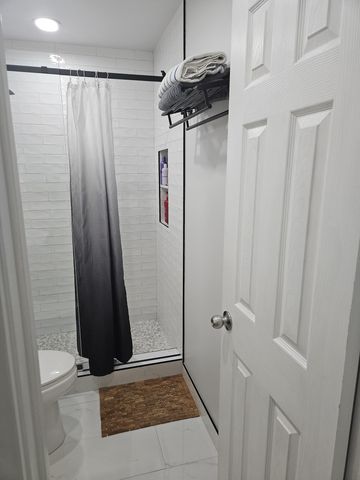 13431 SW 9th Place, Davie, FL 33325