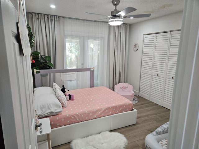 13431 SW 9th Place, Davie, FL 33325