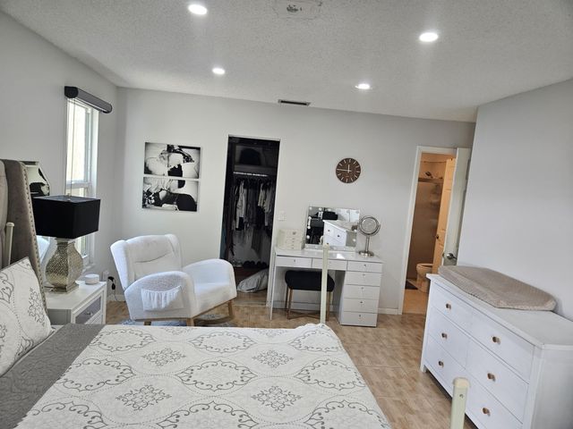 13431 SW 9th Place, Davie, FL 33325