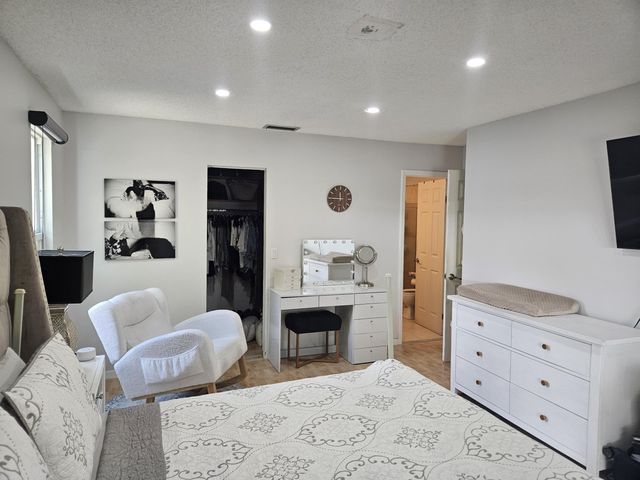 13431 SW 9th Place, Davie, FL 33325