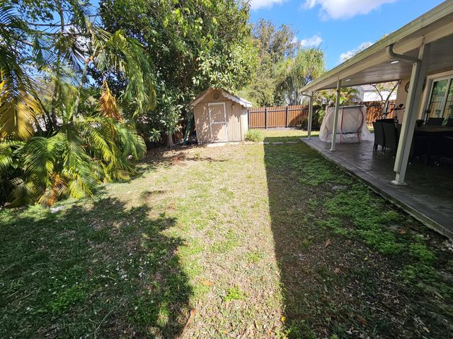 13431 SW 9th Place, Davie, FL 33325