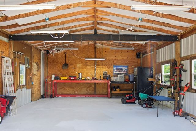 3300 Doyle Frazier Rd, Morrison, TN 37357