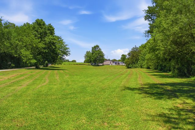 3300 Doyle Frazier Rd, Morrison, TN 37357