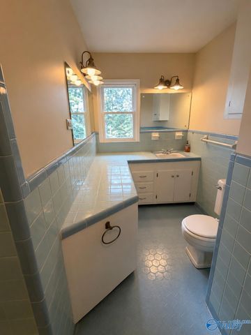 107 Noble Drive SE, Huntsville, AL 35802