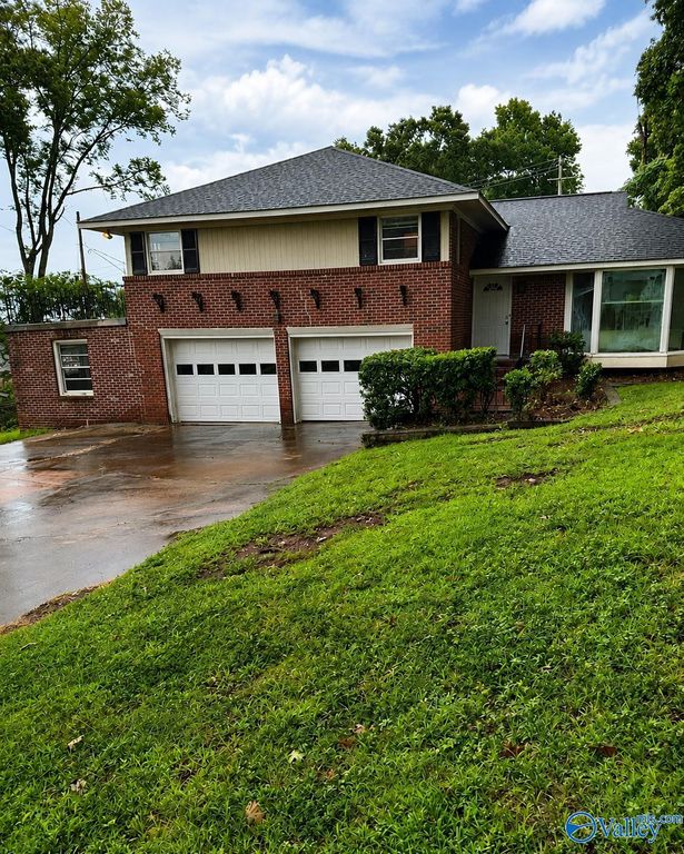 107 Noble Drive SE, Huntsville, AL 35802