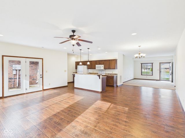 143 Devonshire Court, Anderson, IN 46013