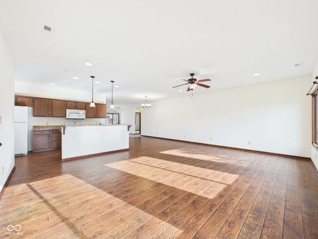 143 Devonshire Court, Anderson, IN 46013