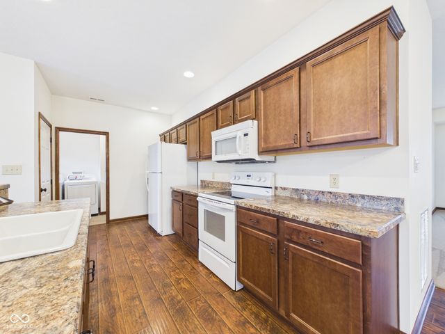 143 Devonshire Court, Anderson, IN 46013