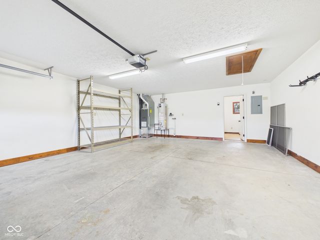 143 Devonshire Court, Anderson, IN 46013