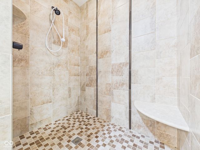 143 Devonshire Court, Anderson, IN 46013