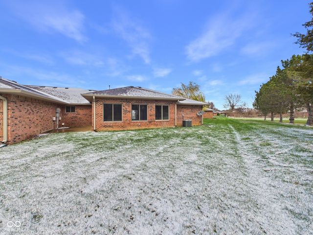 143 Devonshire Court, Anderson, IN 46013