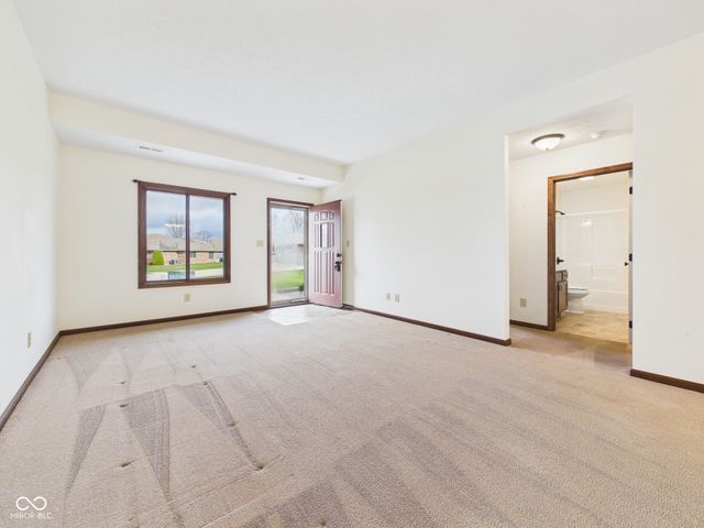 143 Devonshire Court, Anderson, IN 46013