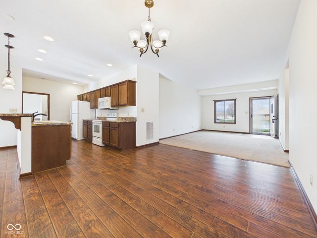 143 Devonshire Court, Anderson, IN 46013