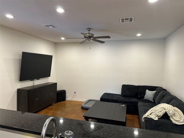 3309 S 3RD Street, Waco, TX 76706