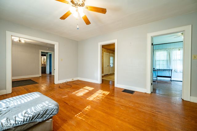 211 Howard, Rockville, IN 47872