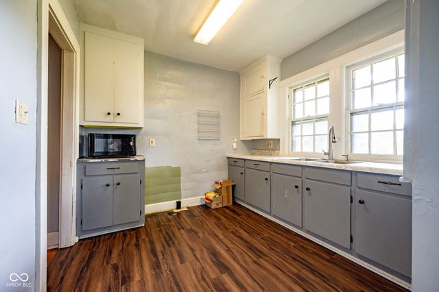 211 Howard, Rockville, IN 47872