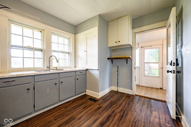 211 Howard, Rockville, IN 47872