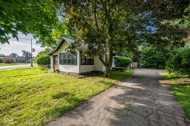 211 Howard, Rockville, IN 47872