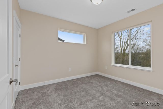 2213 Watertown Way Ne, City Of Grand Rapids, MI 49505