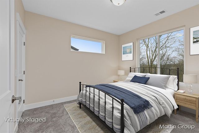 2213 Watertown Way Ne, City Of Grand Rapids, MI 49505
