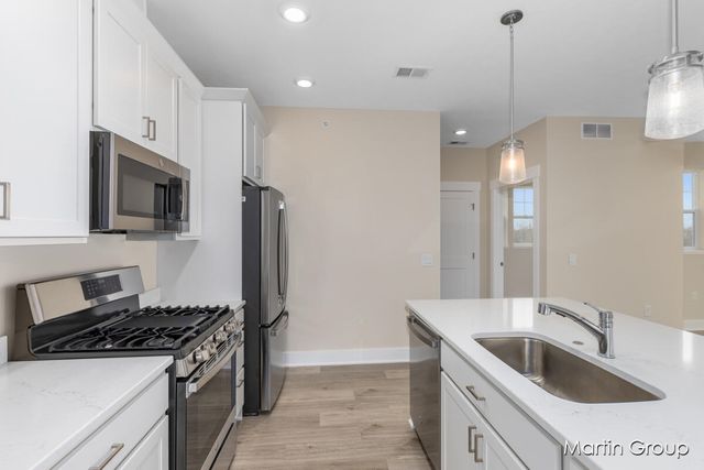 2213 Watertown Way Ne, City Of Grand Rapids, MI 49505