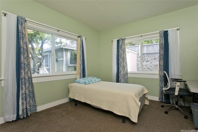 2742 Manoa Road, Honolulu, HI 96822