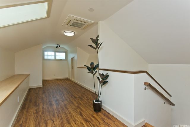 2742 Manoa Road, Honolulu, HI 96822