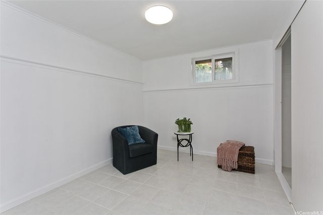 2742 Manoa Road, Honolulu, HI 96822