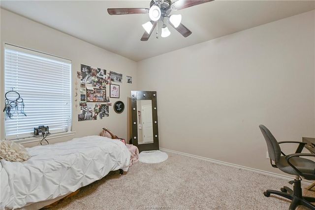 127 Armored Avenue, College Station, TX 77845