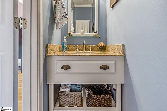 102 Spring Lake Loop, Simpsonville, SC 29681