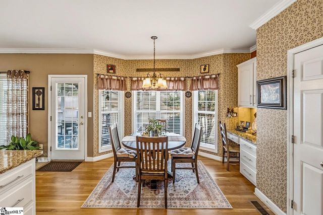 102 Spring Lake Loop, Simpsonville, SC 29681